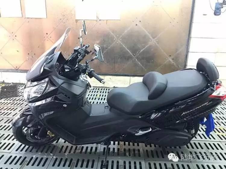 三阳400电动摩托,革新之作登场