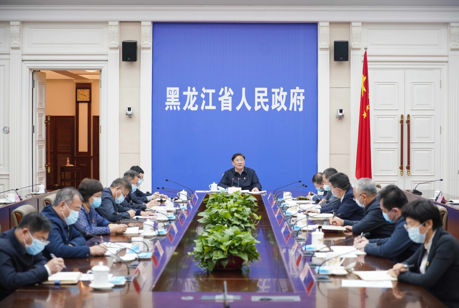 十九届五中全会最新精神解读与未来展望